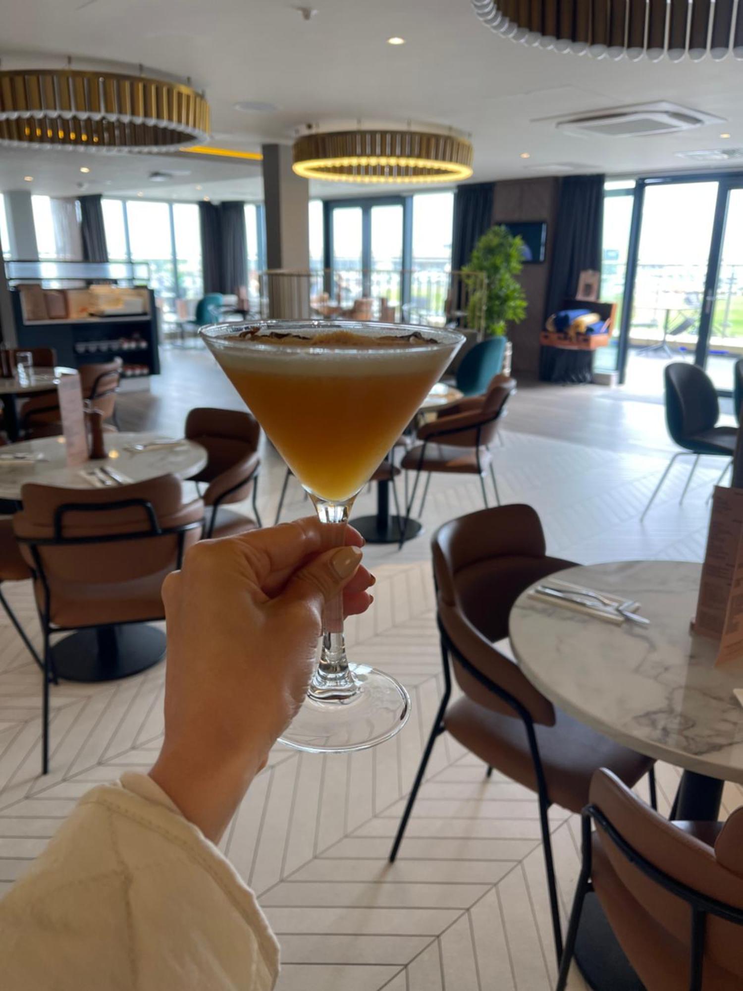 伦敦希思罗机场万怡酒店 Harlington  外观 照片
